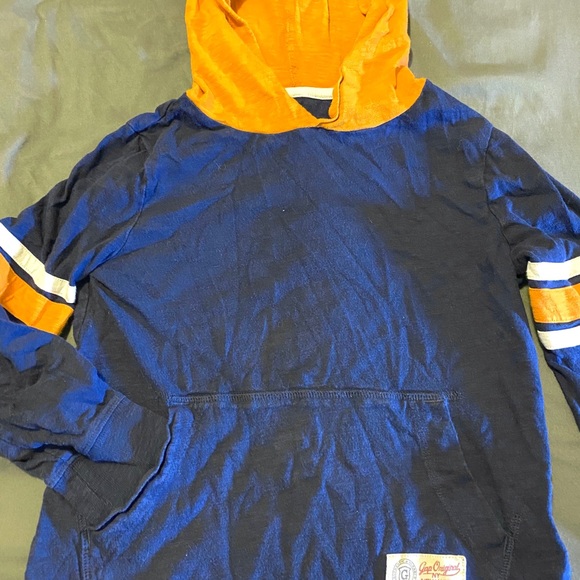 Gap long sleeve hooded shirt - Picture 2 of 4